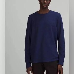 LULULEMON shift stitch crew waffle blue size M